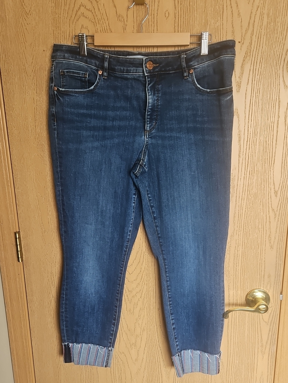 LOFT Dark Blue Ankle Crop Stretch Jeans